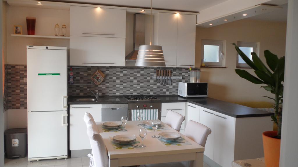 Apartment Sanja Primošten Eksteriør bilde